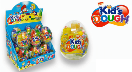 Пластиковое яйцо DOUGH EGG игрушка с сахарным драже 10 гр.